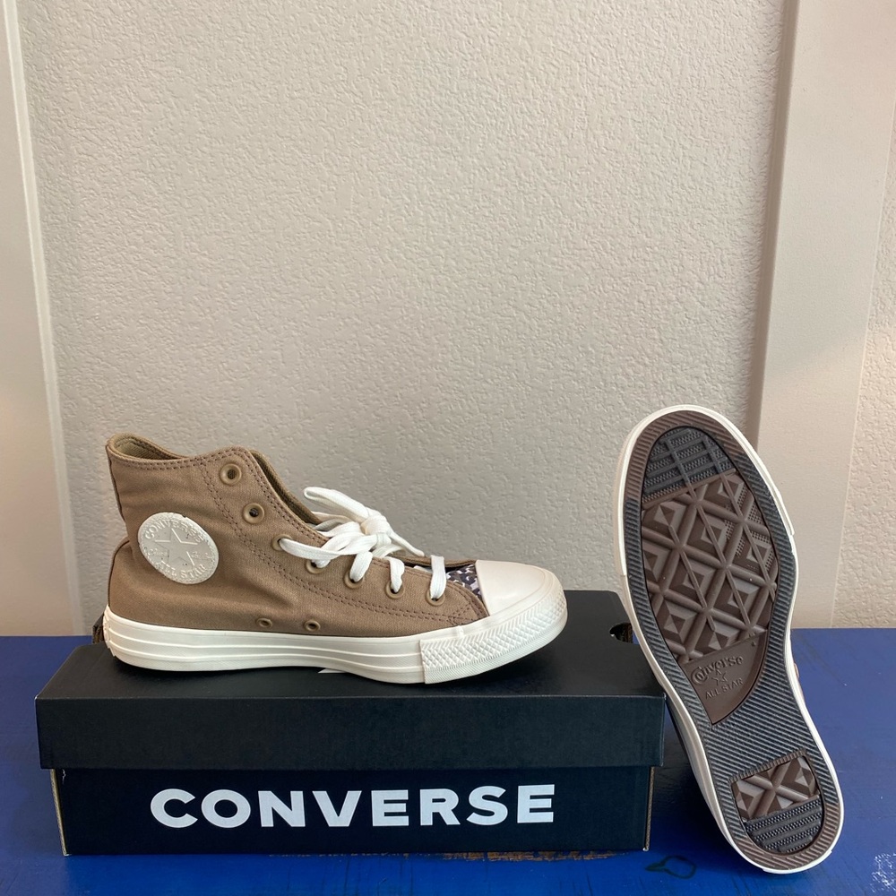 (NEW) Beautiful Women Converse Brown Canvas High-Tops. Style A00883F - Picture 3 of 6